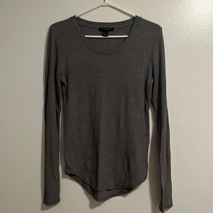 Long-sleeve ribbed shirt
